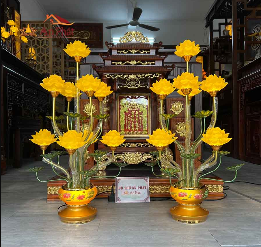 Đèn Thờ Hoa Sen Pha Lê 9 bông​ Tâm Kinh